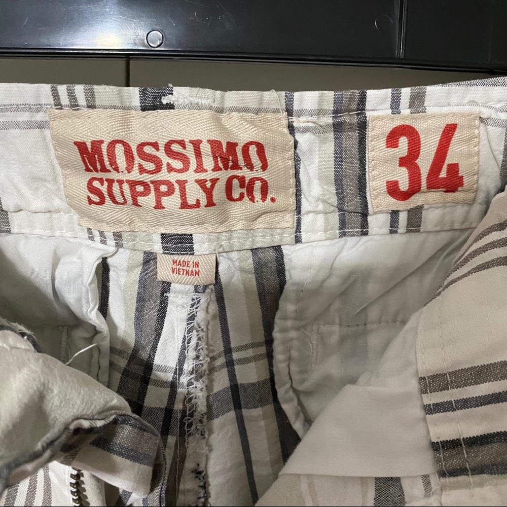 Mossimo shorts - Picture 3 of 3